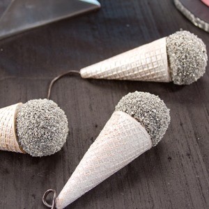 k-pop Edible Microphones Everyone Will Love childrens parties